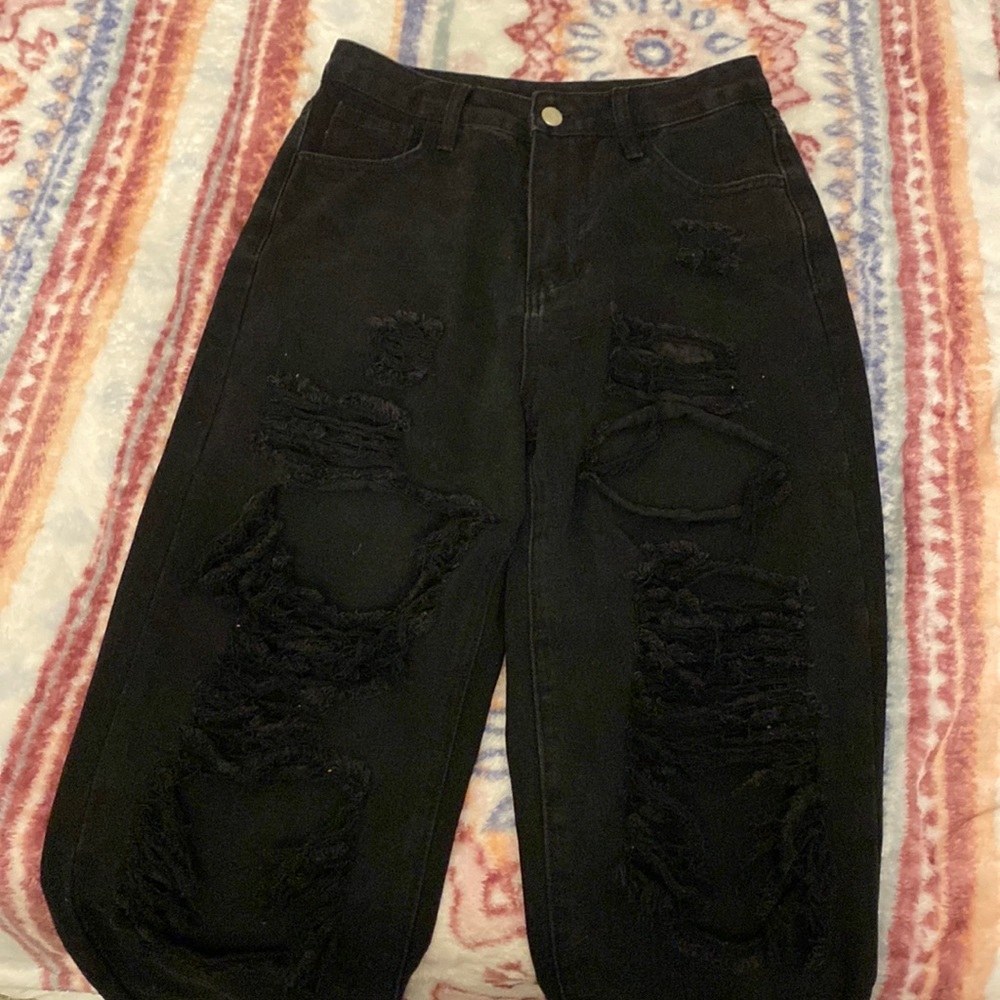 Black baggy jeans